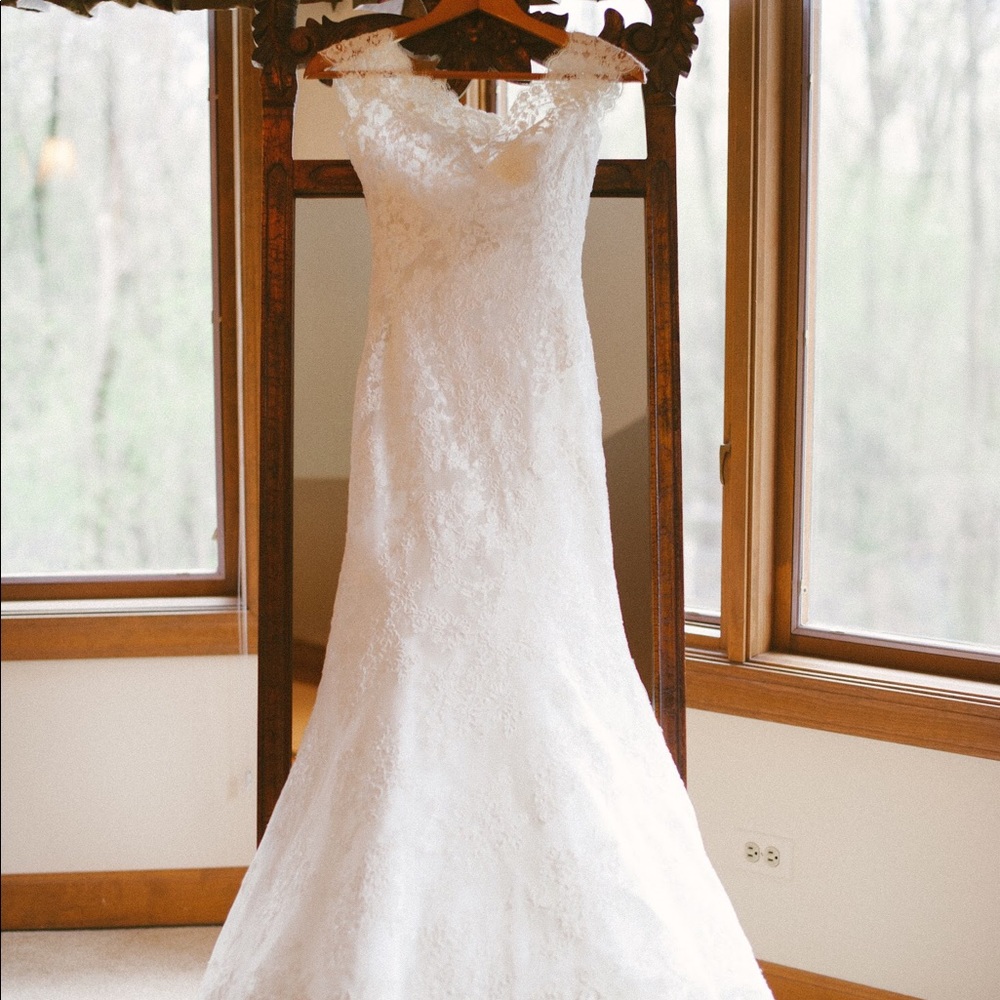 Lace Bridal Gown